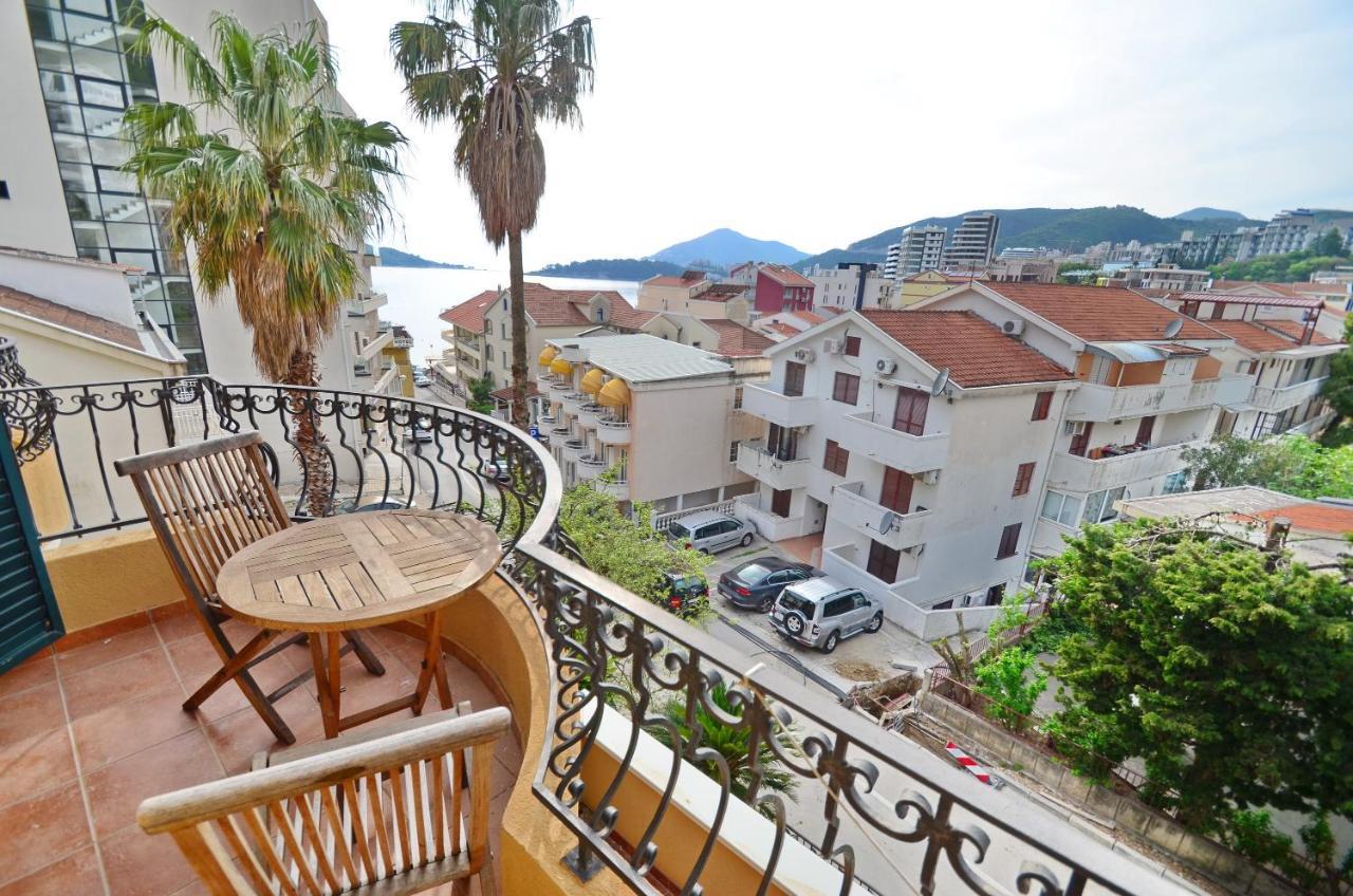 Hotel Meduza Bečići エクステリア 写真