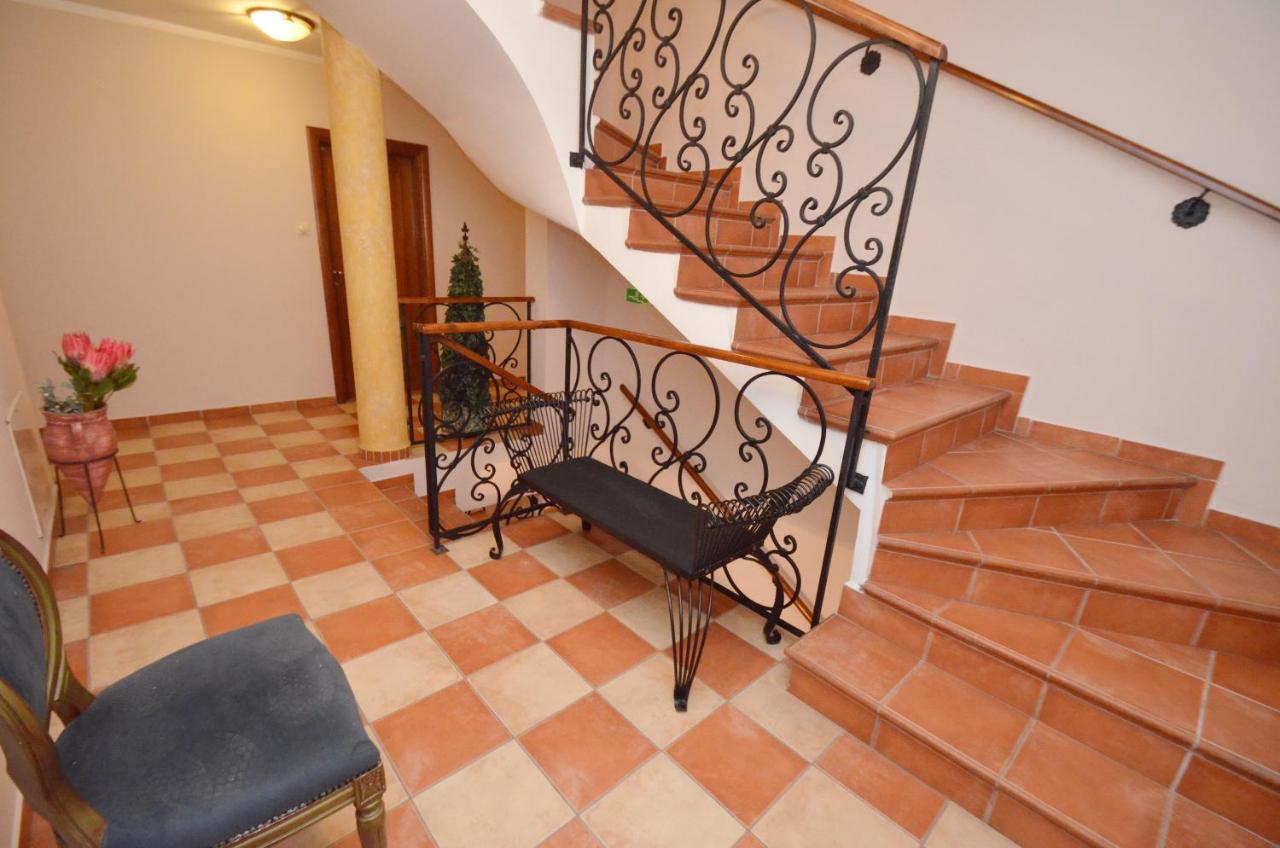 Hotel Meduza Bečići エクステリア 写真