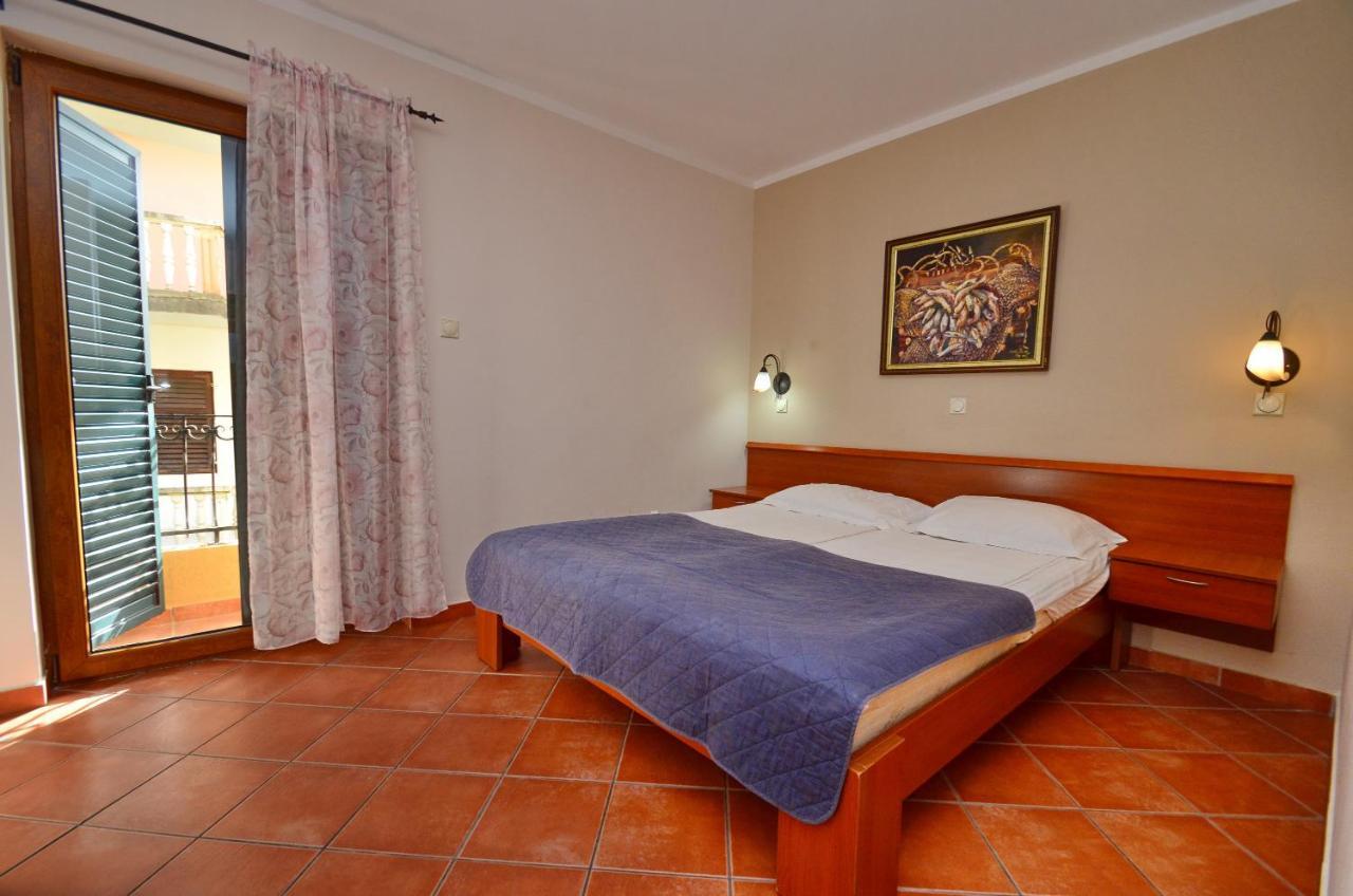Hotel Meduza Bečići エクステリア 写真