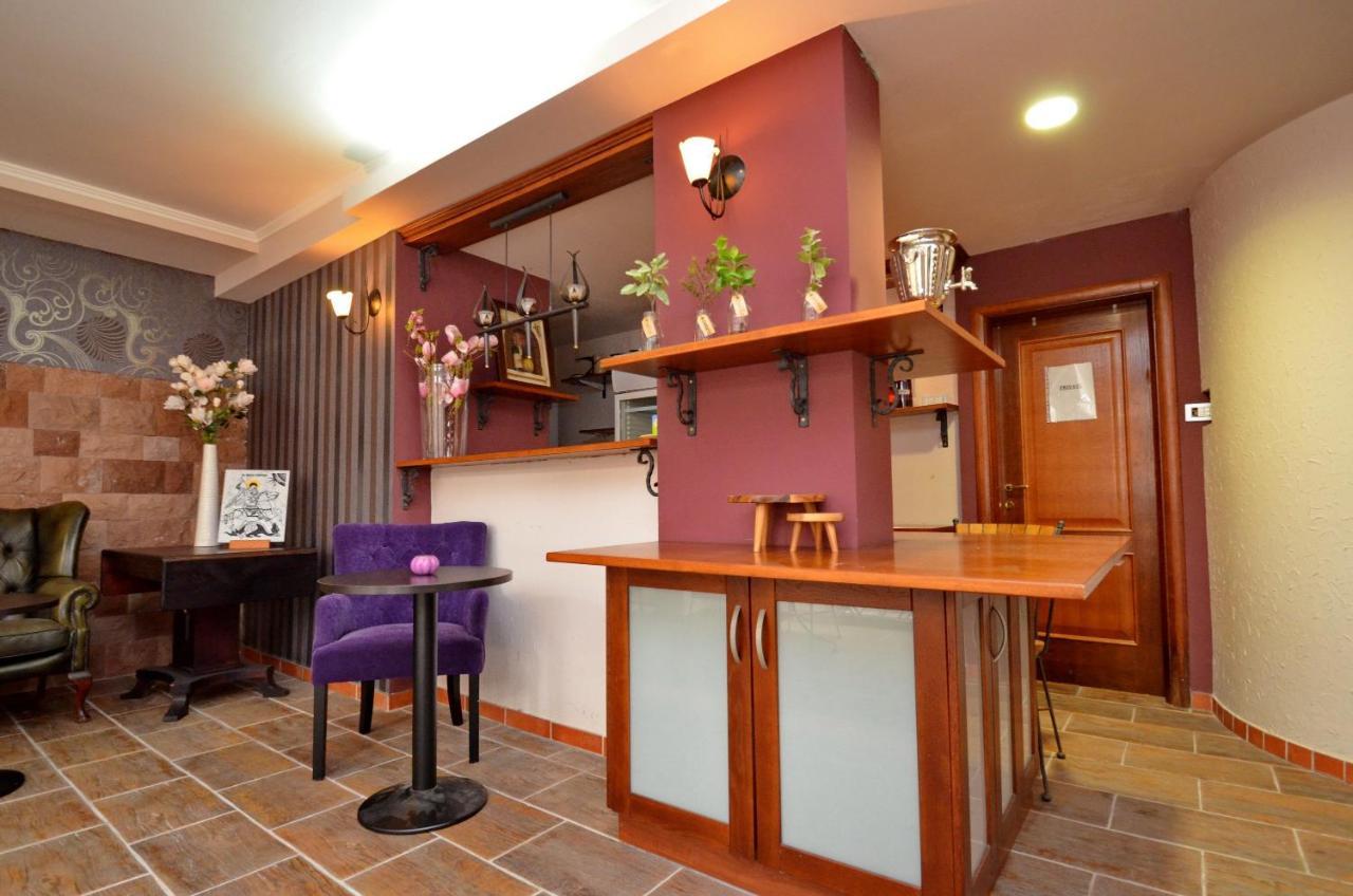 Hotel Meduza Bečići エクステリア 写真