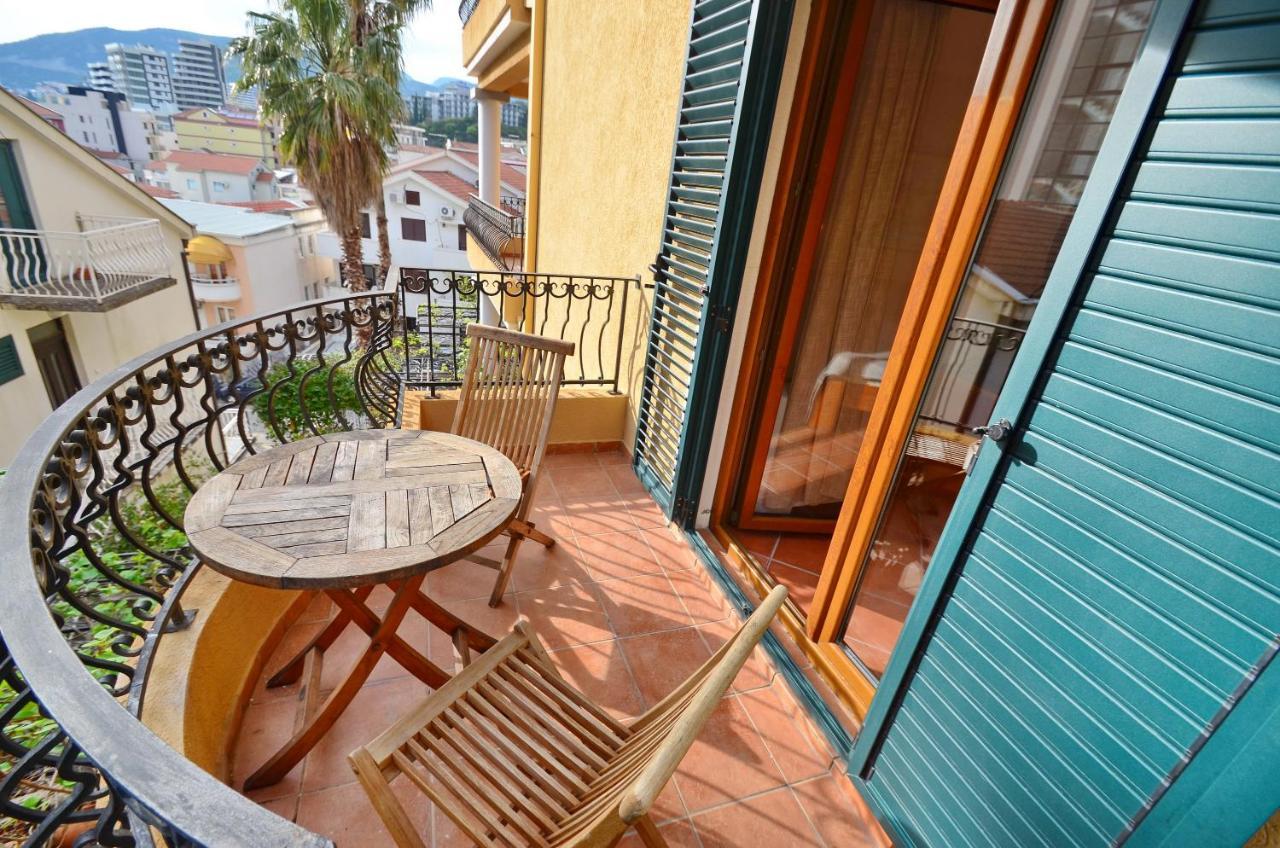 Hotel Meduza Bečići エクステリア 写真