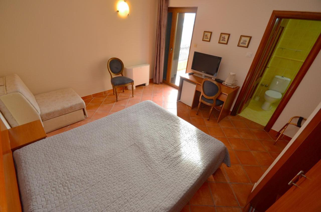 Hotel Meduza Bečići エクステリア 写真
