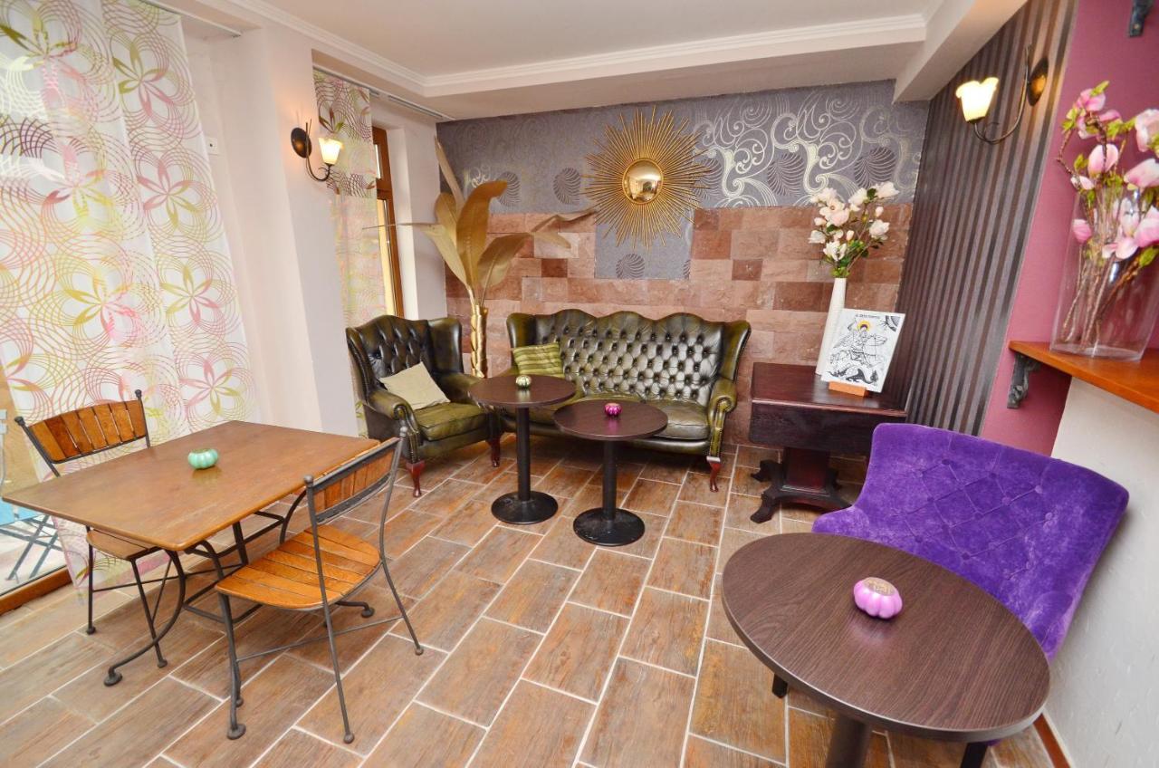 Hotel Meduza Bečići エクステリア 写真